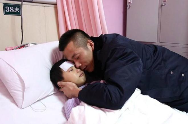 Lá thư xúc động gửi cha mong muốn dừng điều trị của cô bé ung thư-3