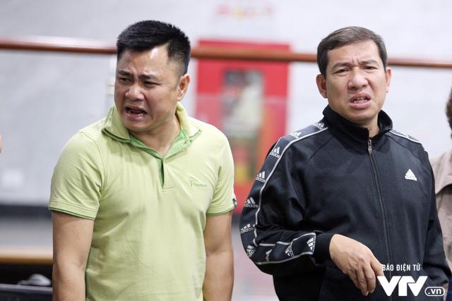 Clip: Cám cảnh bữa ăn tối vào lúc 10h khuya của dàn nghệ sĩ đóng Táo Quân 2018-4