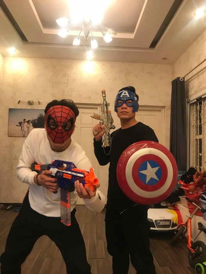 Tin sao Việt: U23 Việt Nam Đức Chinh quỳ gối xin tụng trứng với Văn Thanh-2