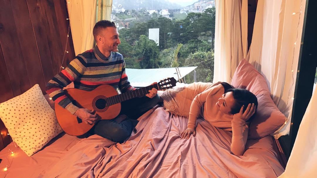 Tin sao Việt: U23 Việt Nam Đức Chinh quỳ gối xin tụng trứng với Văn Thanh-4