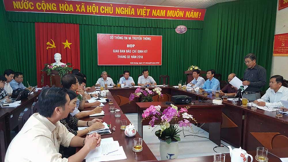 Công an Phú Quốc tìm 4 người mua bán dâm bị bêu tên để xin lỗi-1