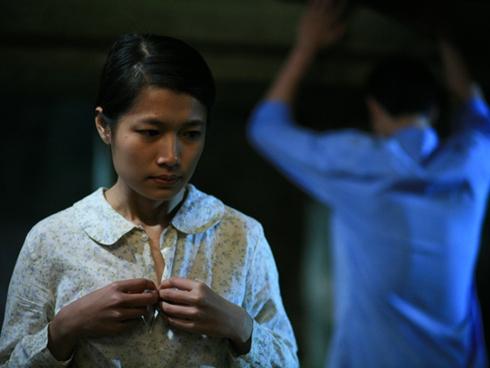 Cảnh nóng đồng tính của Rachel Weisz và Rachel McAdams gây sốt-4