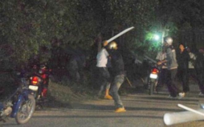 Sau khi đâm chết người, hung thủ gọi mẹ nạn nhân đến mang xác con về-1