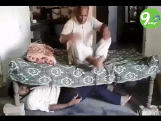 Con với chả cái, đến bố mà cũng troll thế này đây!