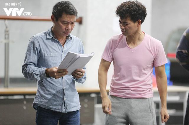 Clip HOT: Hé lộ buổi ghi hình đầu tiên của Táo Quân 2018-1