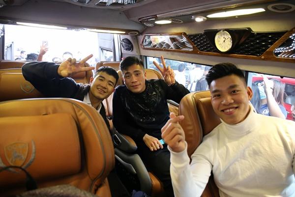 Dàn tuyển thủ U23 Việt Nam được bay sang chảnh hạng thương gia khi đến TP.HCM-4