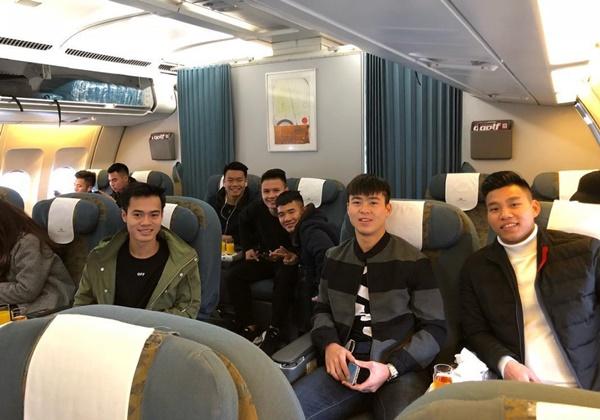 Dàn tuyển thủ U23 Việt Nam được bay sang chảnh hạng thương gia khi đến TP.HCM-7