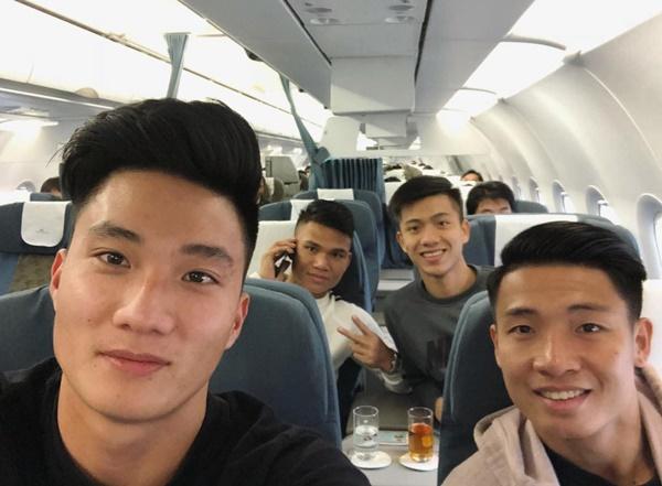 Dàn tuyển thủ U23 Việt Nam được bay sang chảnh hạng thương gia khi đến TP.HCM-9