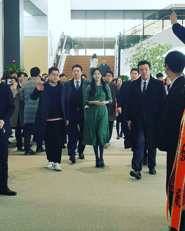 Sao Hàn 2/2: Han Hyo Joo khiến fan ngất ngây với nụ cười đẹp nhất xứ Hàn-2