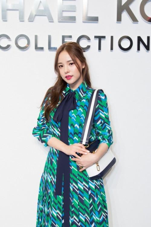 Nhan sắc hấp dẫn và gu thời trang sành điệu của Min Hyo Rin - vợ sắp cưới Big Bang Taeyang-12