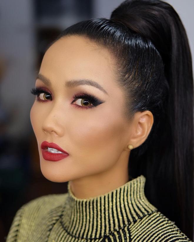 Chẳng ai nhận ra Hoa hậu HHen Niê khi cô nối tóc dài và trang điểm đậm nét-5