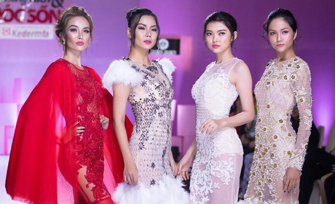 Vietjet xin lỗi Lại Thanh Hương sau vụ mặc bikini đón U23 Việt Nam-1