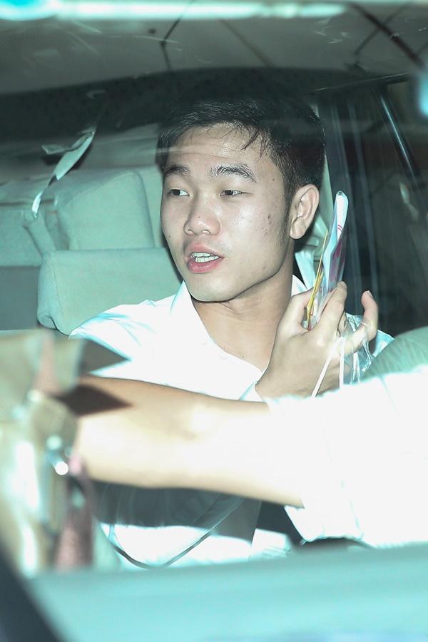 Đội trưởng Xuân Trường lộ rõ vẻ mệt mỏi vì lịch trình dày đặc-14