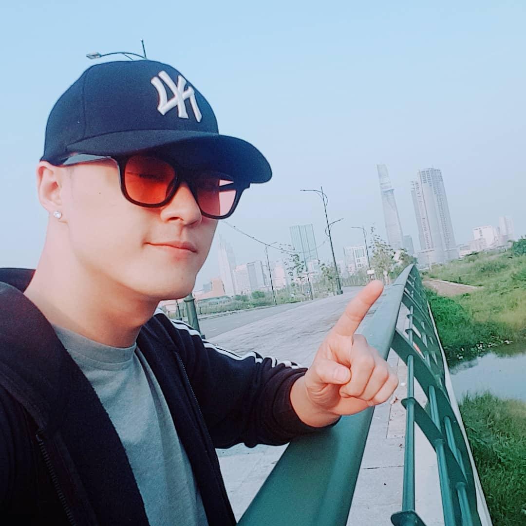 Tin sao Việt: Đức Phúc phân trần vì... vòng 1 to bất thường-9