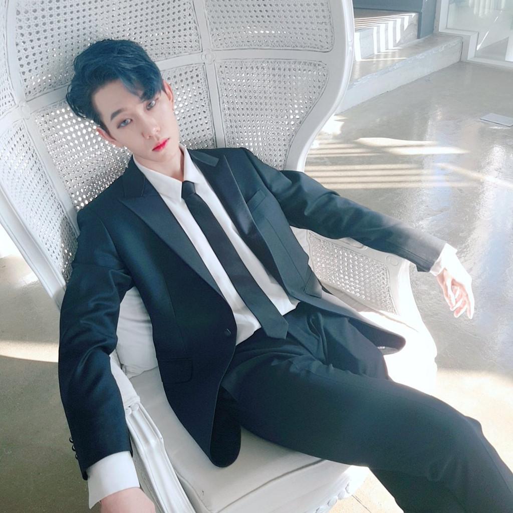 Nhóm nhạc nam Kpop gây sốc với ngoại hình giống hệt con gái-7