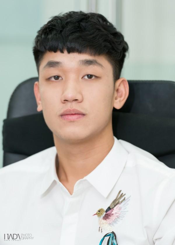 Cặp người hùng U23 Việt Nam Duy Mạnh - Trọng Đại trang điểm điệu đà trong hậu trường-8