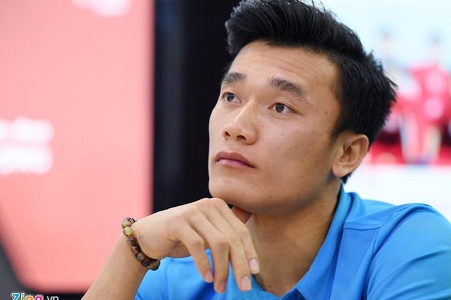 Chưa bao giờ làng showbiz Việt đìu hiu đến thế, chỉ tại sóng thần U23 chiếm toàn bộ truyền thông cả nước!-4