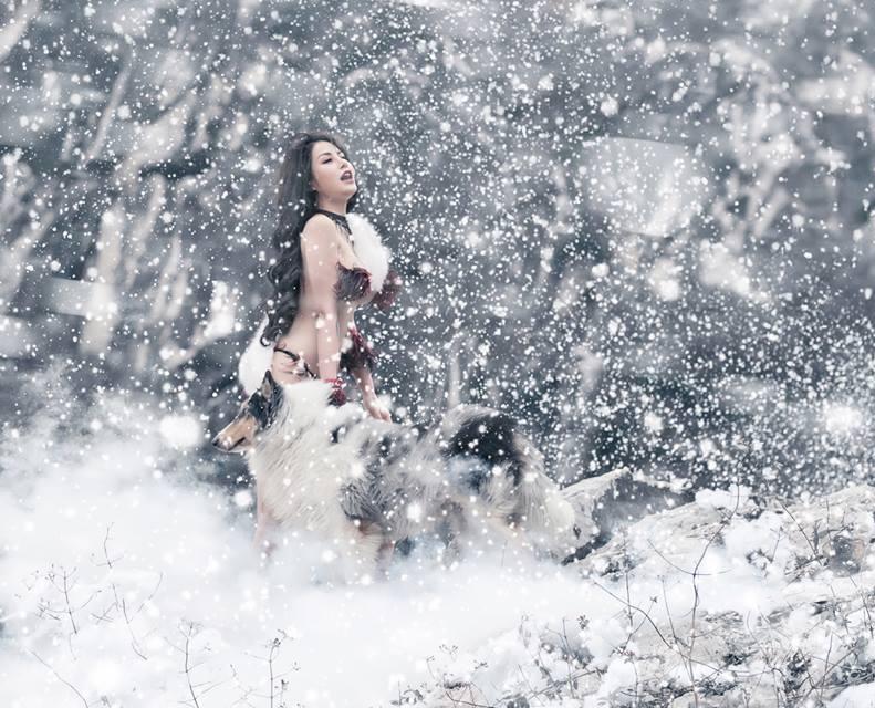 Trọn bộ ảnh 2 hotgirl Hà thành mặc bikini khoe da thịt giữa lạnh thấu xương đình đám mạng xã hội-6