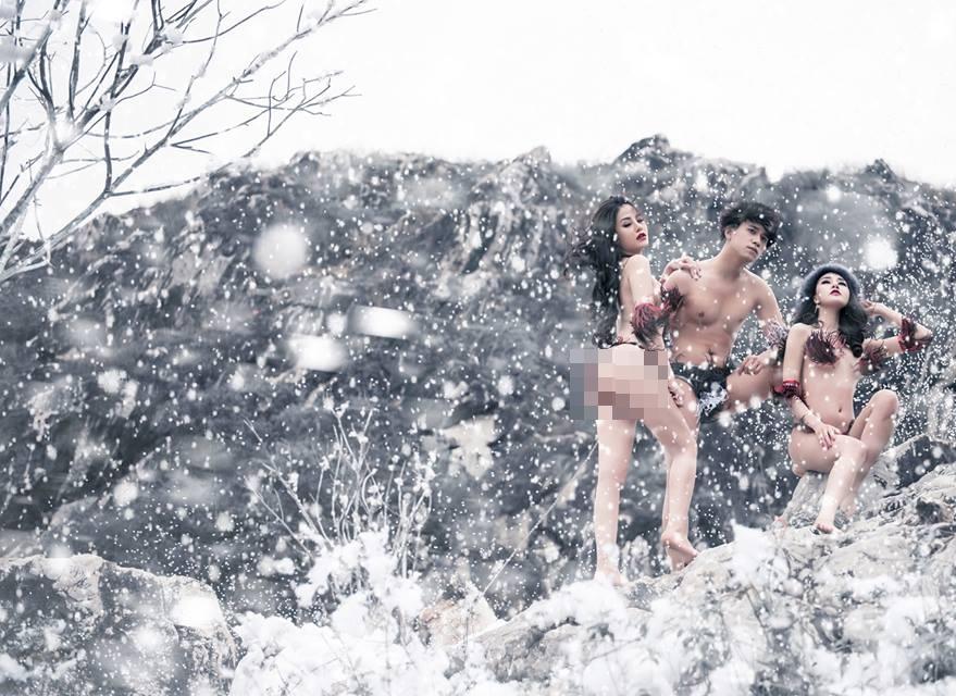 Trọn bộ ảnh 2 hotgirl Hà thành mặc bikini khoe da thịt giữa lạnh thấu xương đình đám mạng xã hội-7