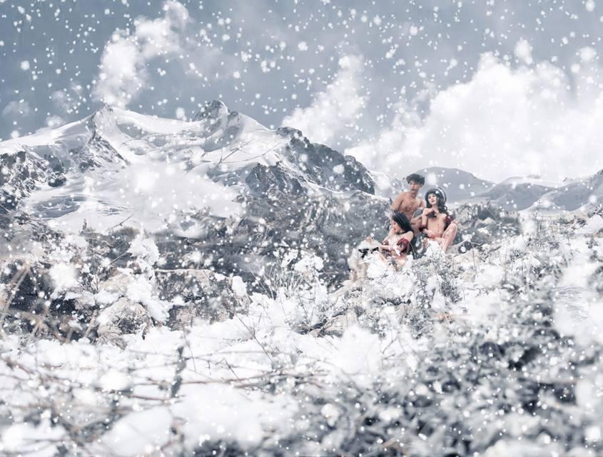 Trọn bộ ảnh 2 hotgirl Hà thành mặc bikini khoe da thịt giữa lạnh thấu xương đình đám mạng xã hội-8