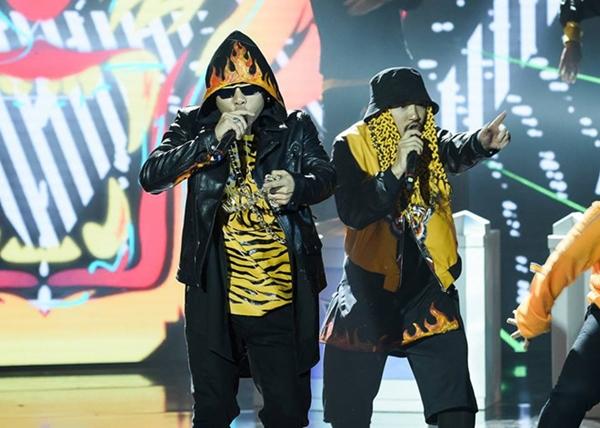 Sao đại chiến: Giá trị âm nhạc bị lu mờ bởi tranh cãi-1