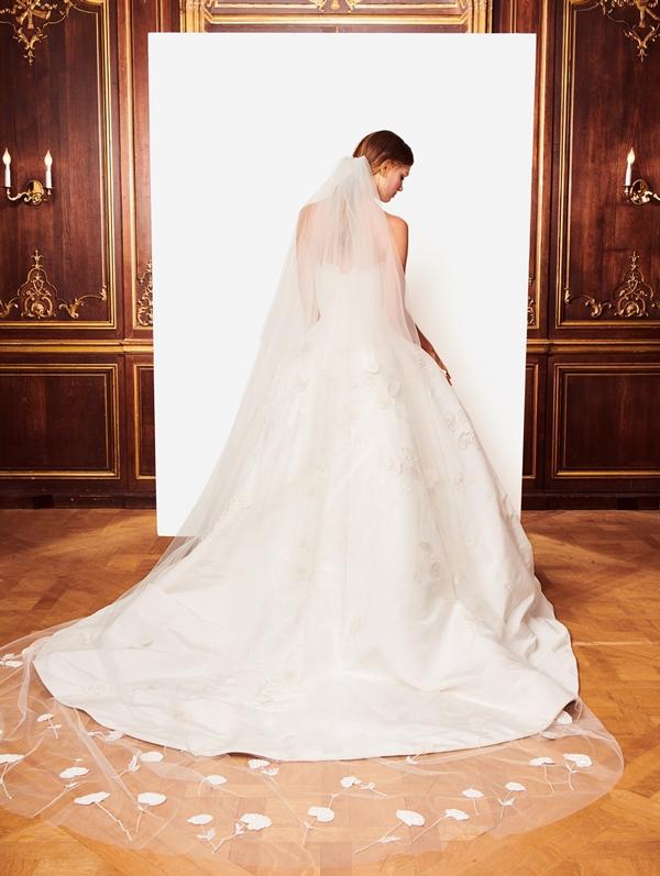 Chọn váy cưới đến từ nhà mốt thượng lưu, cô dâu Min Hyo Rin diện còn đẹp hơn cả người mẫu-5