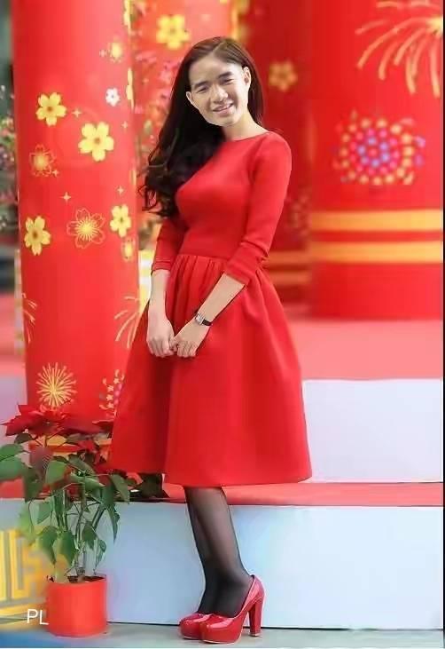 Cười ngất trước bộ ảnh thánh lầy Đức Chinh diện áo dài đón Tết-11