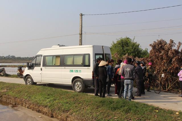 Một người tử vong khi công an bắt bạc: Người mẹ ngất lịm khi thi thể con về quê-4