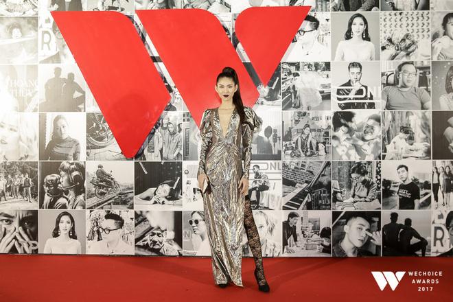 Hồ Ngọc Hà khoe thân táo bạo - Yến Trang như hộp quà di động đứng đầu top sao xấu tuần qua-2