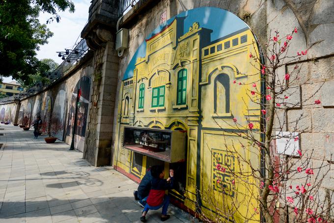 Phố bích hoạ Phùng Hưng - điểm hẹn mới cho dịp Tết ở thủ đô-1