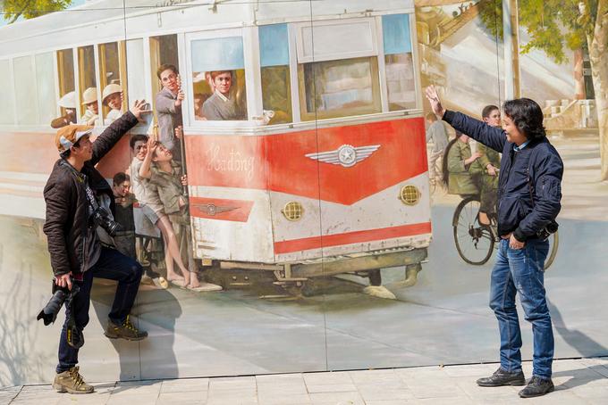 Phố bích hoạ Phùng Hưng - điểm hẹn mới cho dịp Tết ở thủ đô-5