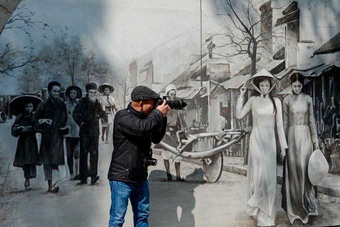 Phố bích hoạ Phùng Hưng - điểm hẹn mới cho dịp Tết ở thủ đô-7