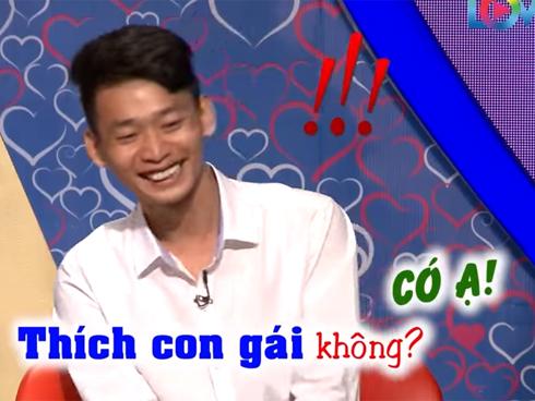 Bạn muốn hẹn hò: Cười nghiêng ngả với anh chàng nhút nhát kêu 'Thôi mình bấm rồi về nói chuyện sau em ạ'