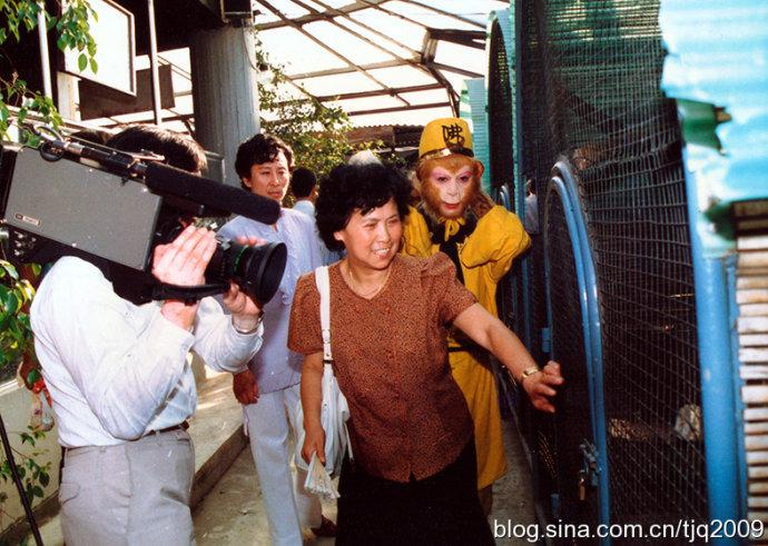 Loạt ảnh hậu trường kinh điển chưa bao giờ tiết lộ của Tây du ký 1986-4