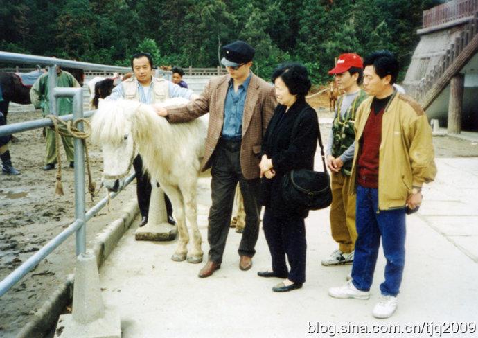 Loạt ảnh hậu trường kinh điển chưa bao giờ tiết lộ của Tây du ký 1986-6