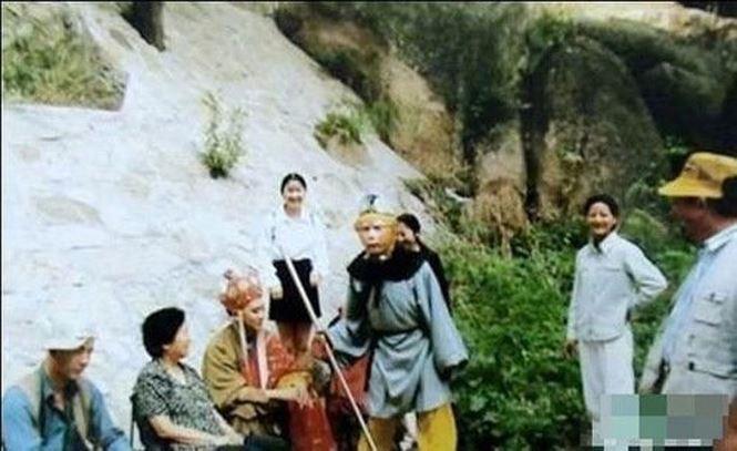 Loạt ảnh hậu trường kinh điển chưa bao giờ tiết lộ của Tây du ký 1986-14