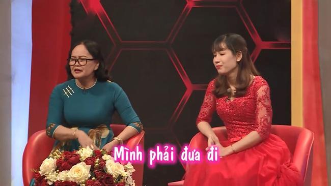 Cách nhà 10 phút nhưng bố chồng quốc dân vẫn chở con dâu đi học vì sợ lạc đường-9