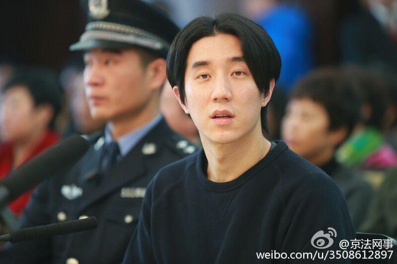 Cùng tuổi Tuất, nghệ sĩ Hoa ngữ người rạng rỡ thành công, kẻ thân tàn danh bại-13