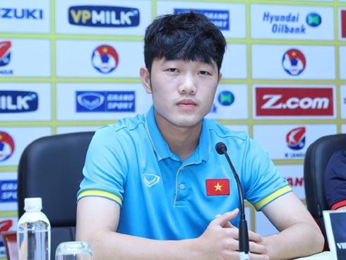 'Đội trưởng mắt hí' Xuân Trường kể chuyện thầy Park dạy xỉa tăm nhớ che miệng