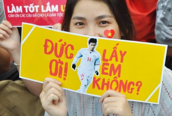 Tiền vệ Phan Văn Đức và loạt biểu cảm siêu đáng yêu vừa được cư dân mạng khai quật-3