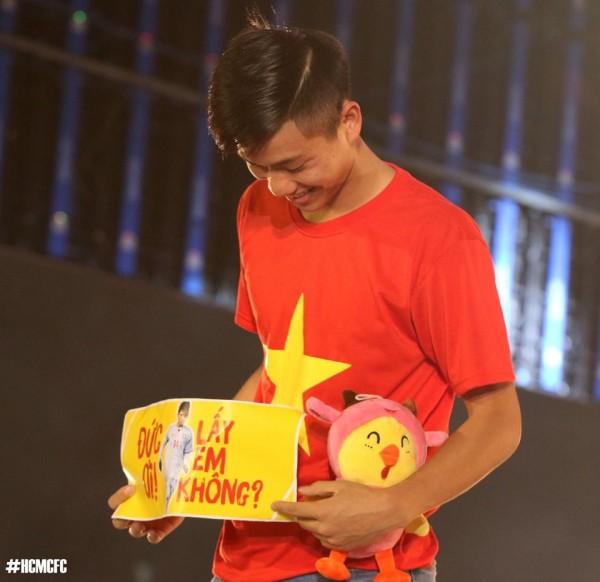 Tiền vệ Phan Văn Đức và loạt biểu cảm siêu đáng yêu vừa được cư dân mạng khai quật-1