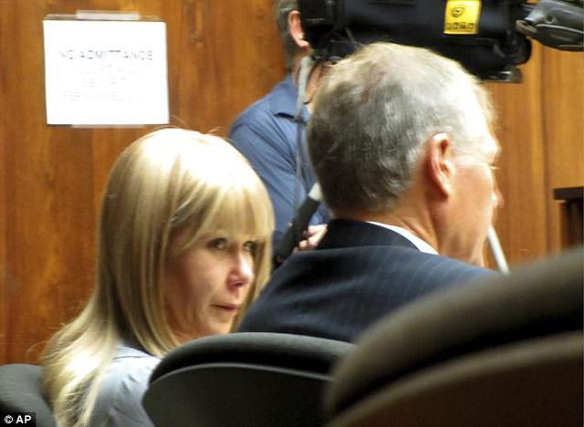 Chị em sinh đôi tàn sát lẫn nhau, lao xe xuống vách đá vì lý do không thể chấp nhận-3