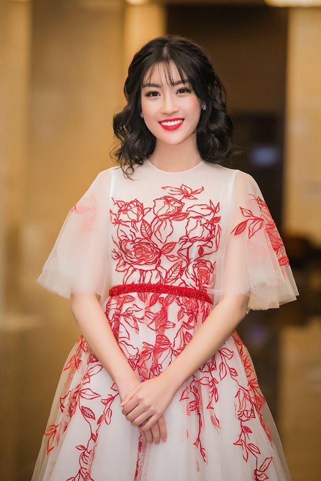 Đỗ Mỹ Linh cắt phăng mái tóc dài thương nhớ, xì tin với mái mưa hợp mốt-5