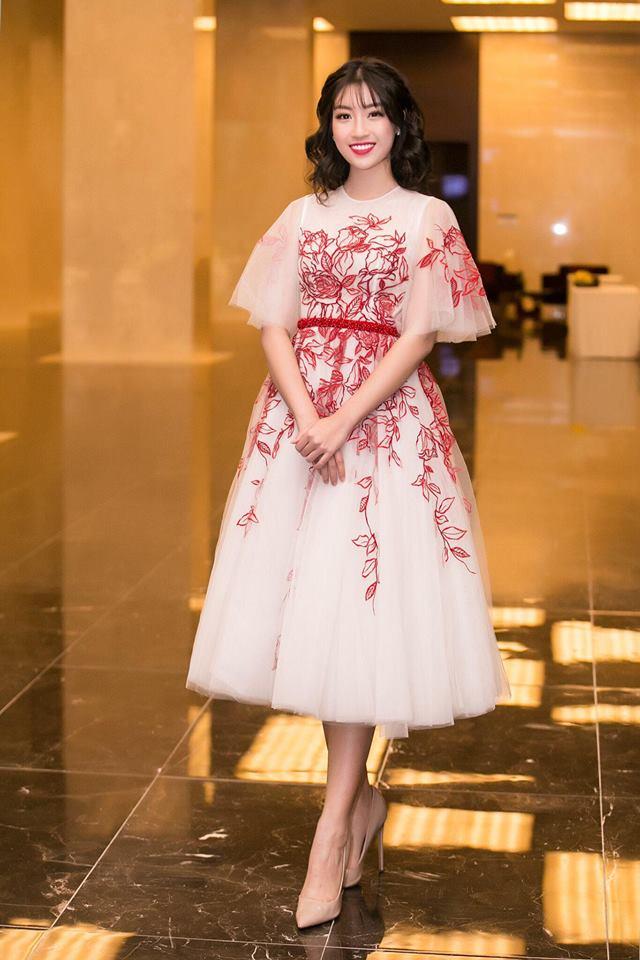 Đỗ Mỹ Linh cắt phăng mái tóc dài thương nhớ, xì tin với mái mưa hợp mốt-7