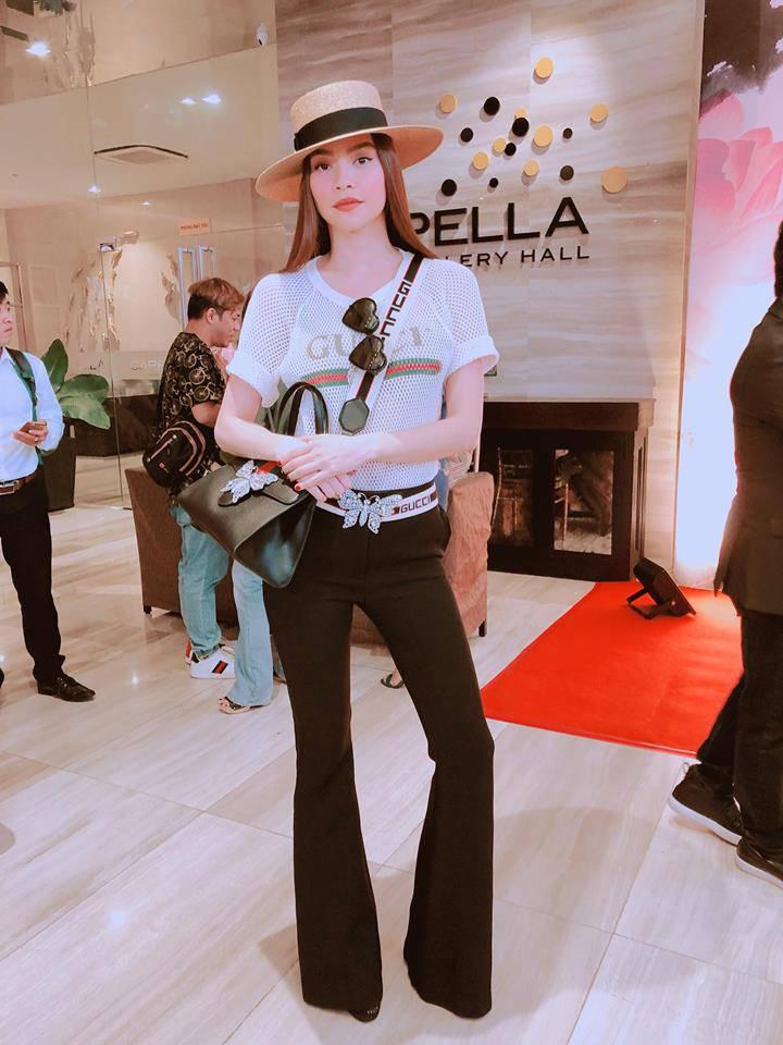 Thì ra Hồ Ngọc Hà âm thầm diện lại áo của Kim Lý mà không ai biết!-6