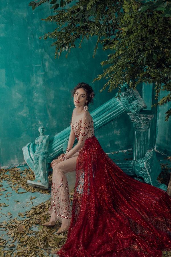 Ngất ngây vẻ quyến rũ của chân dài 1m10 Lan Khuê khi lạc bước khu vườn cổ tích-6