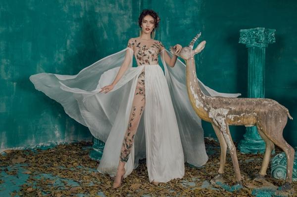 Ngất ngây vẻ quyến rũ của chân dài 1m10 Lan Khuê khi lạc bước khu vườn cổ tích-8