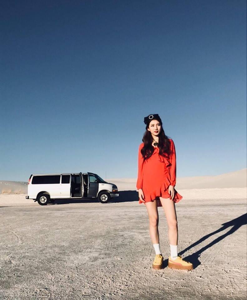 Diện áo lông to sụ như nhân vật hoạt hình Monsters, CL chiếm sóng thời trang sao Hàn tuần qua-6