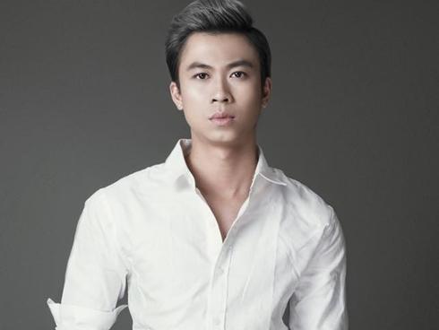 Bị tố ăn cắp điện thoại, ca sĩ Hồ Việt Trung bức xúc: 'Tại sao lại hại tôi?'