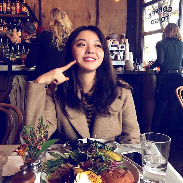 Tiểu thư 9X sở hữu tài sản kếch xù, được sao Trung Quốc nể trọng-4